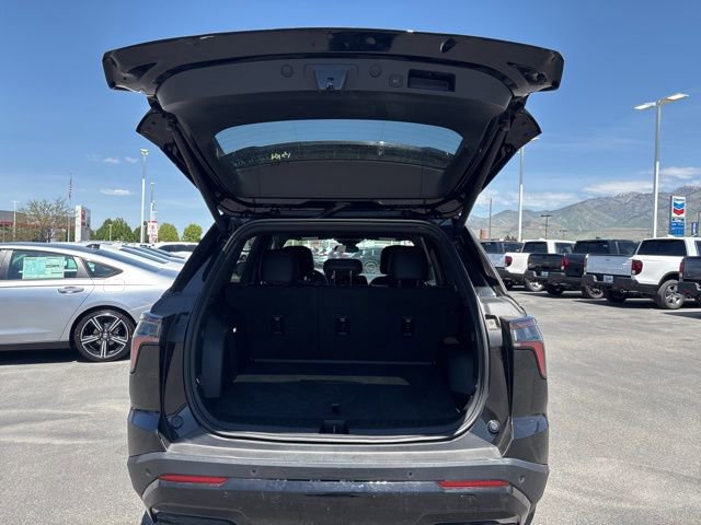 Used 2025 Chevrolet Equinox RS AWD/4WD image 24