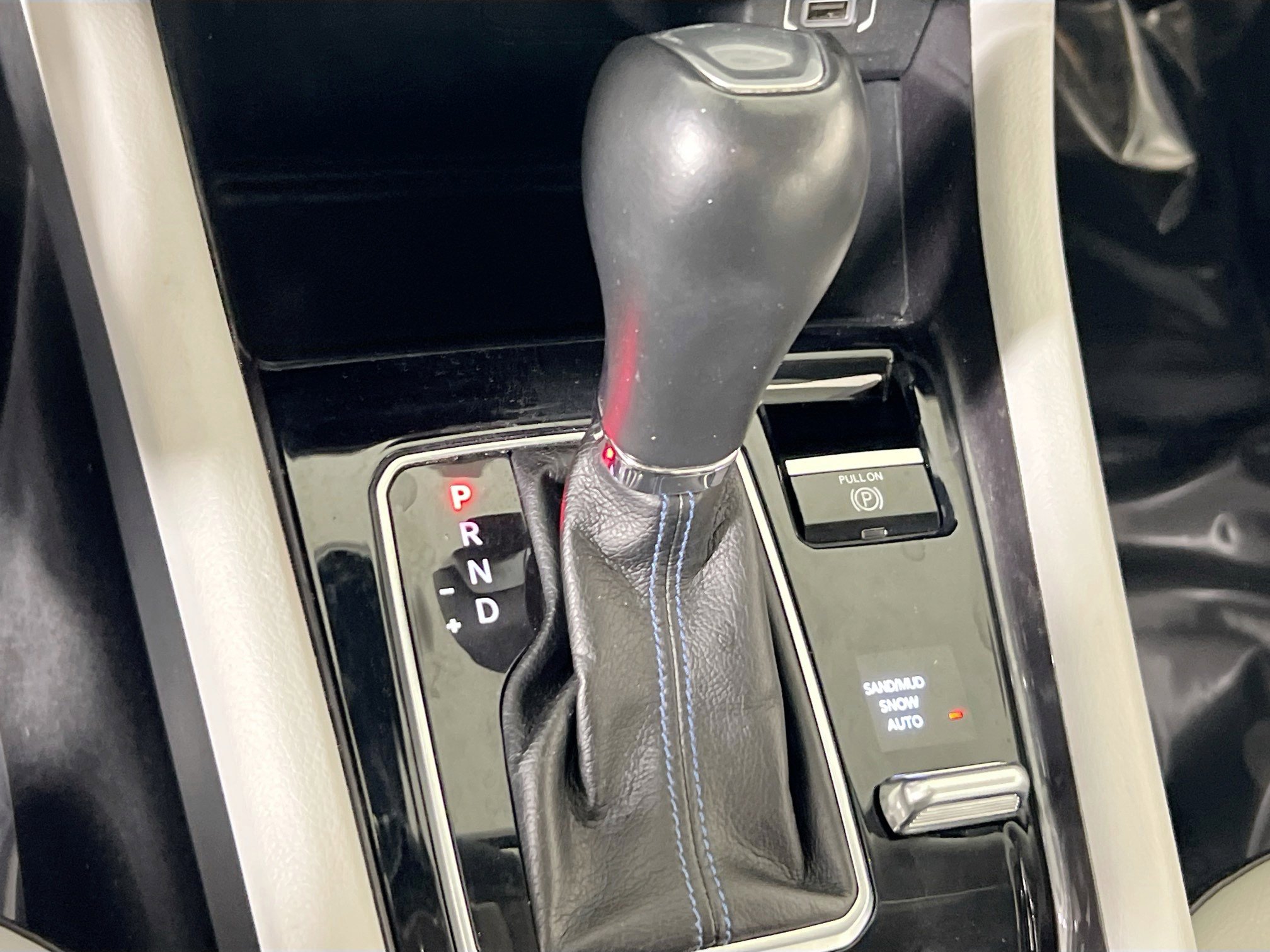 Used 2022 Jeep Compass Latitude image 16