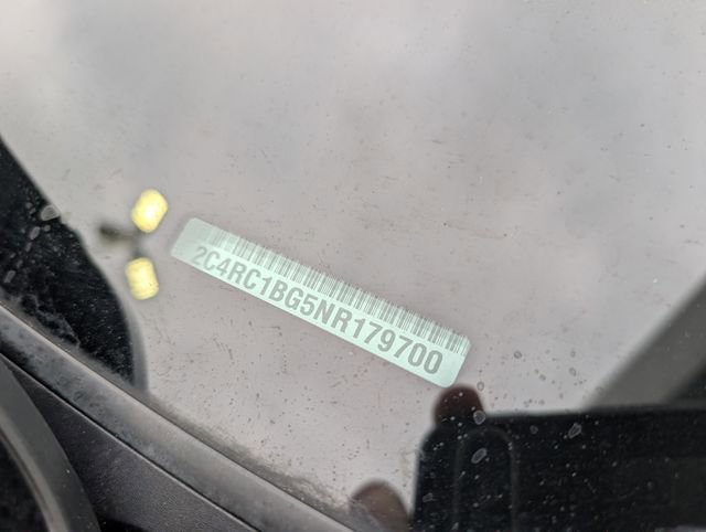 Used 2022 Chrysler Pacifica Touring-L image 33