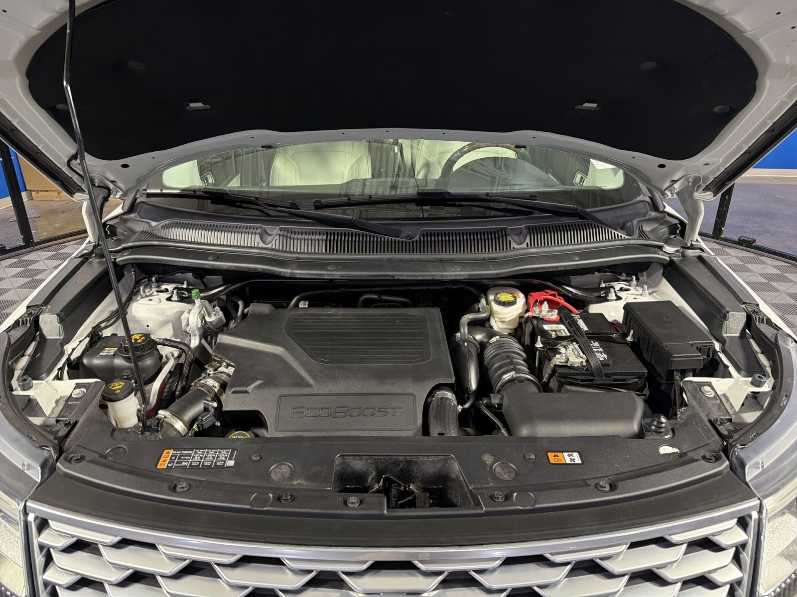 Used 2019 Ford Explorer Platinum AWD/4WD image 46