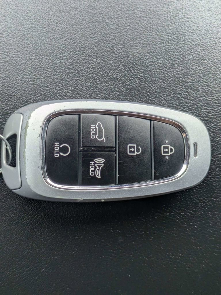 Used 2024 Hyundai Palisade Limited FWD image 34