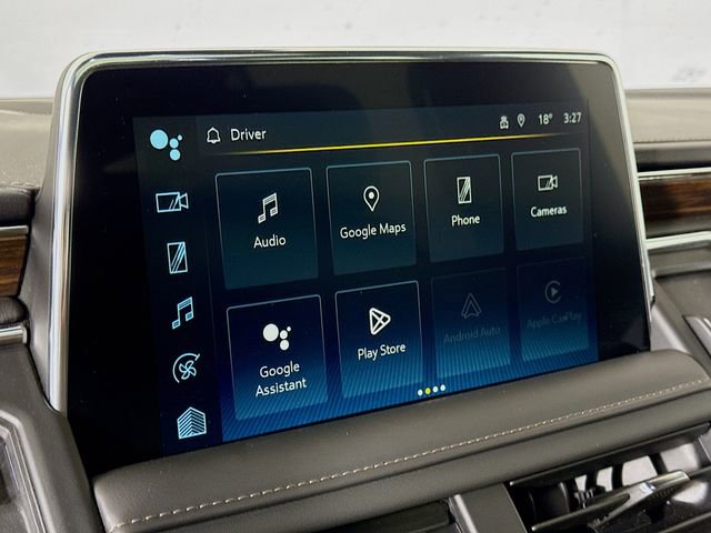 Used 2024 Chevrolet Suburban High Country w/ Advanced Technology Package image 18