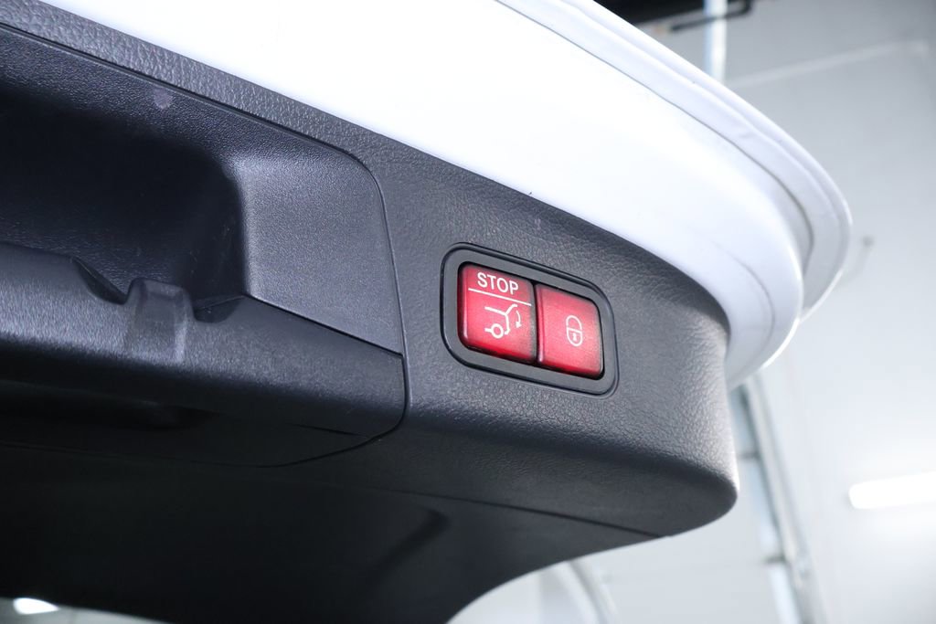 Used 2021 Mercedes-Benz GLA 250 4MATIC w/ Premium Package image 20