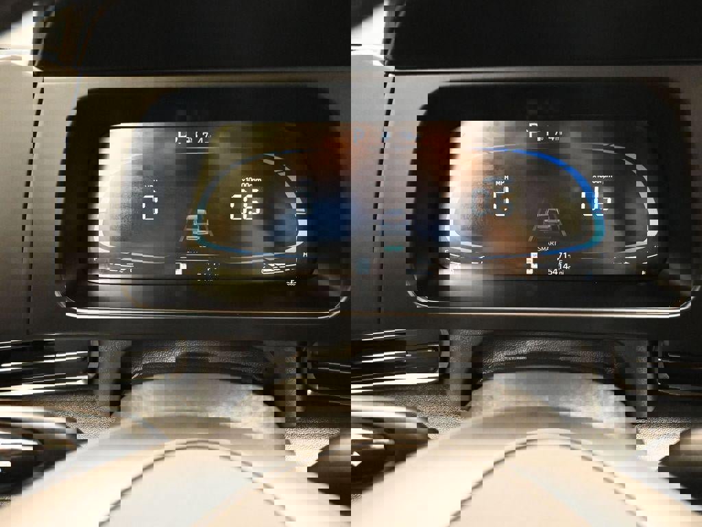 New 2025 Hyundai Elantra Sport image 12