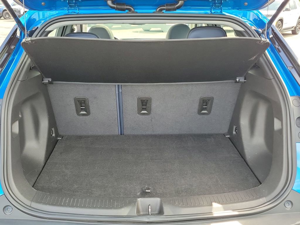 Used 2022 Chevrolet Bolt EUV Premier w/ Sun & Sound Package FWD image 27