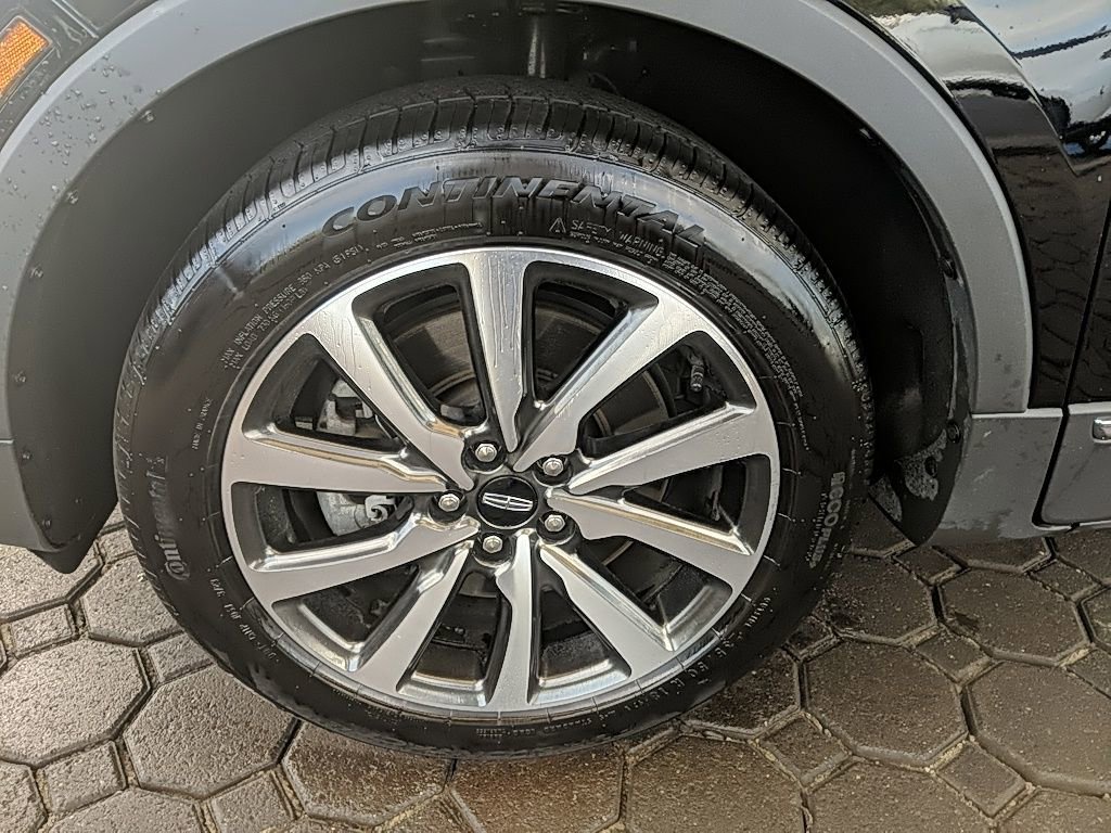 Used 2019 Lincoln MKC Reserve w/ MKC Climate Package AWD/4WD image 10