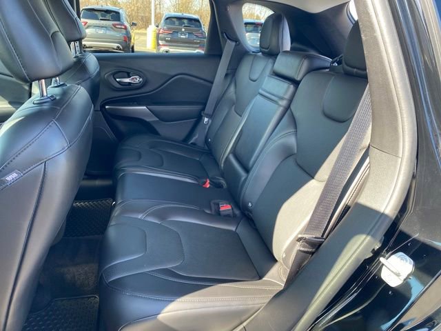 Used 2019 Jeep Cherokee Limited image 18