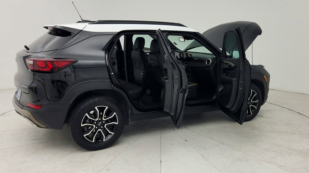 Certified 2025 Chevrolet TrailBlazer ACTIV w/ Convenience Package FWD image 13