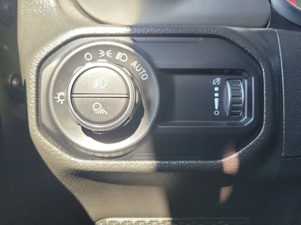 Used 2023 Jeep Gladiator Willys image 22