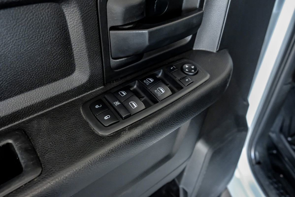 Used 2018 RAM 2500 Tradesman w/ Chrome Appearance Group image 45