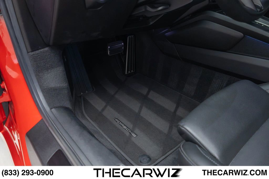 Used 2023 Porsche 911 Carrera T w/ Sportdesign Package RWD image 48