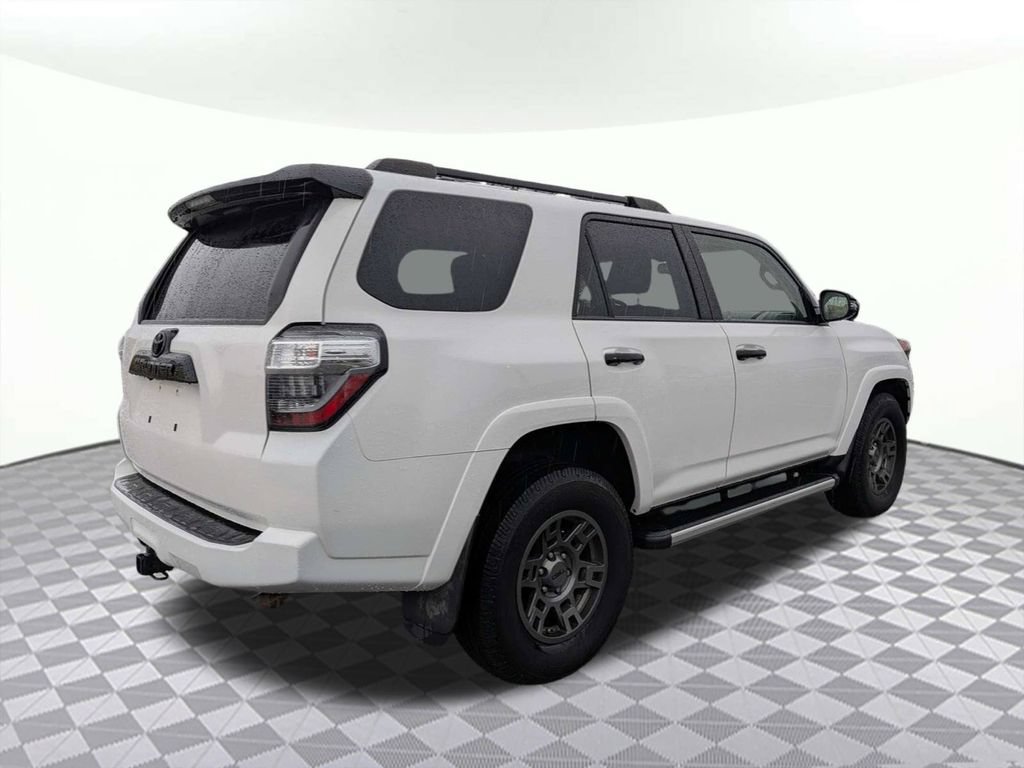 Used 2020 Toyota 4Runner Venture w/ Moonroof Package AWD/4WD image 3