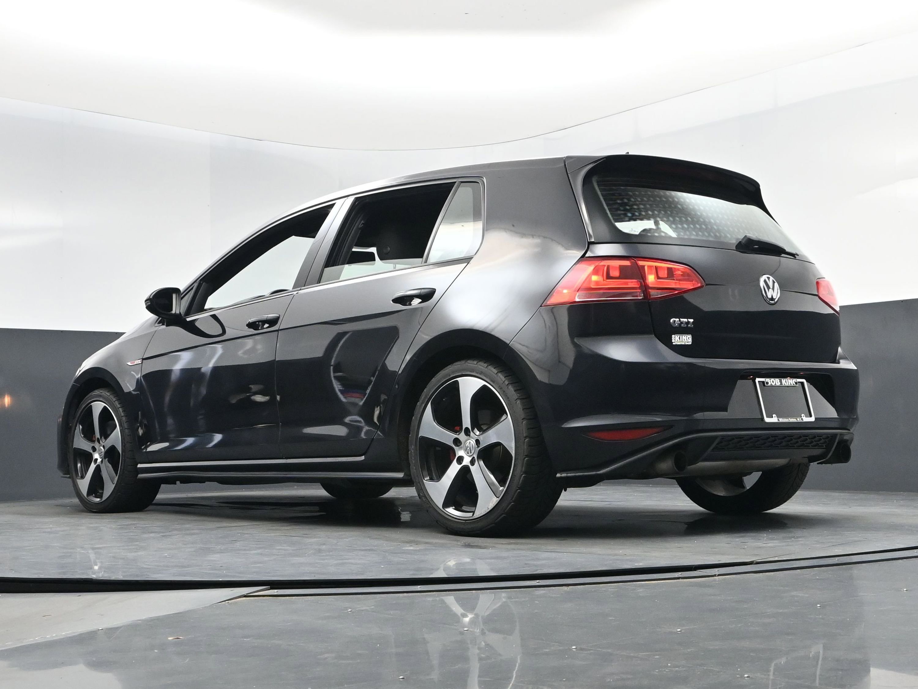 Used 2016 Volkswagen GTI S image 12