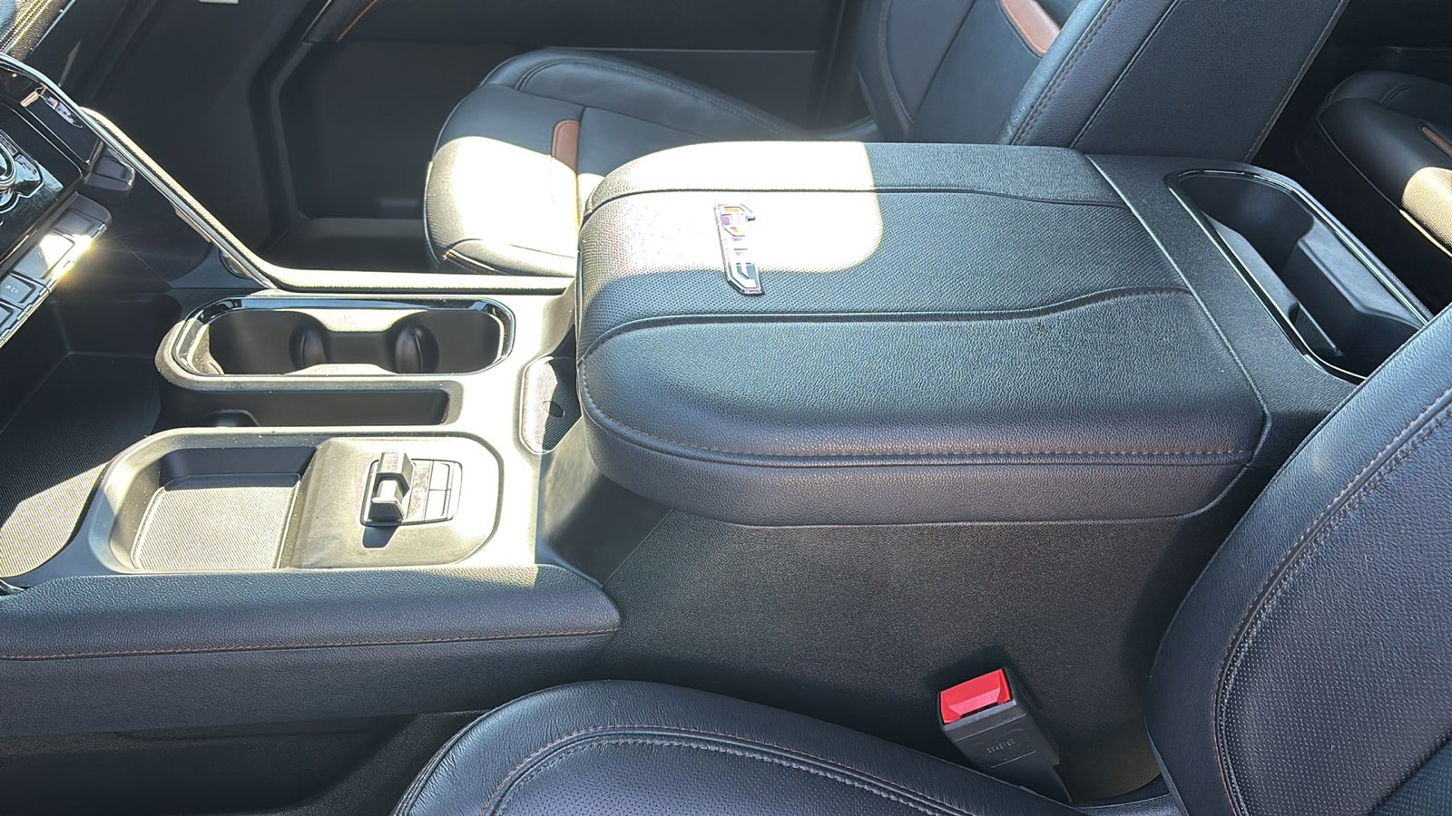 Used 2024 GMC Sierra 2500 AT4 w/ AT4 Premium Plus Package image 22