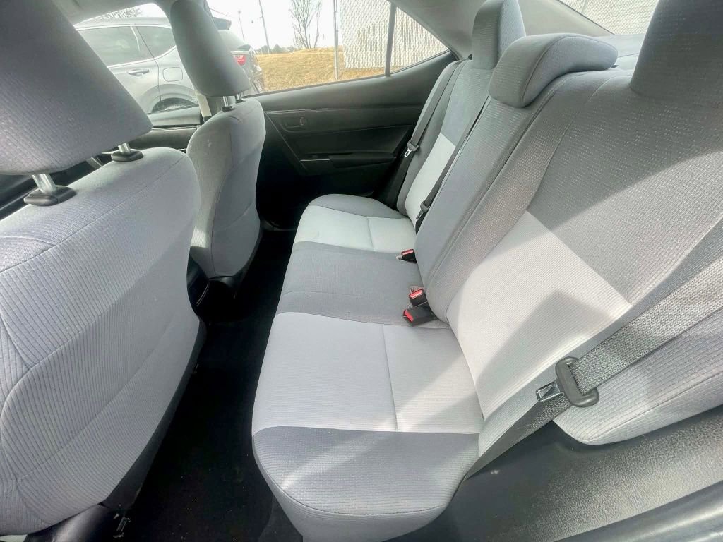 Used 2019 Toyota Corolla L image 9