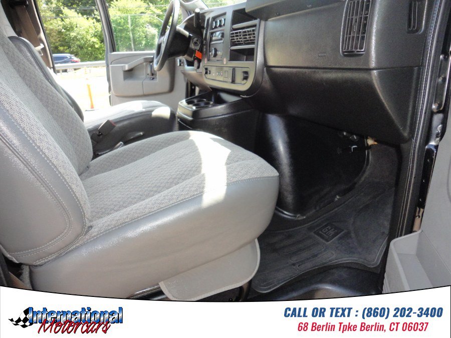 Used 2020 Chevrolet Express 3500 LT w/ LT Preferred Equipment Group RWD image 20
