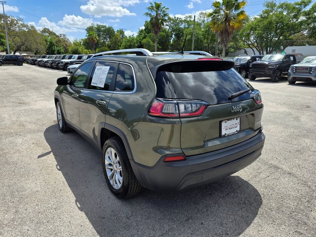 Certified 2019 Jeep Cherokee Latitude w/ Popular Appearance Group image 4