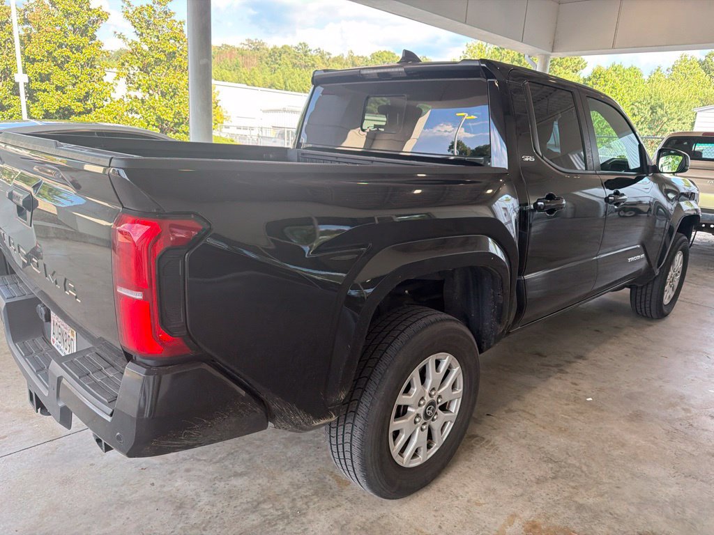 Used 2024 Toyota Tacoma SR5 w/ SR5 Upgrade Package RWD image 3