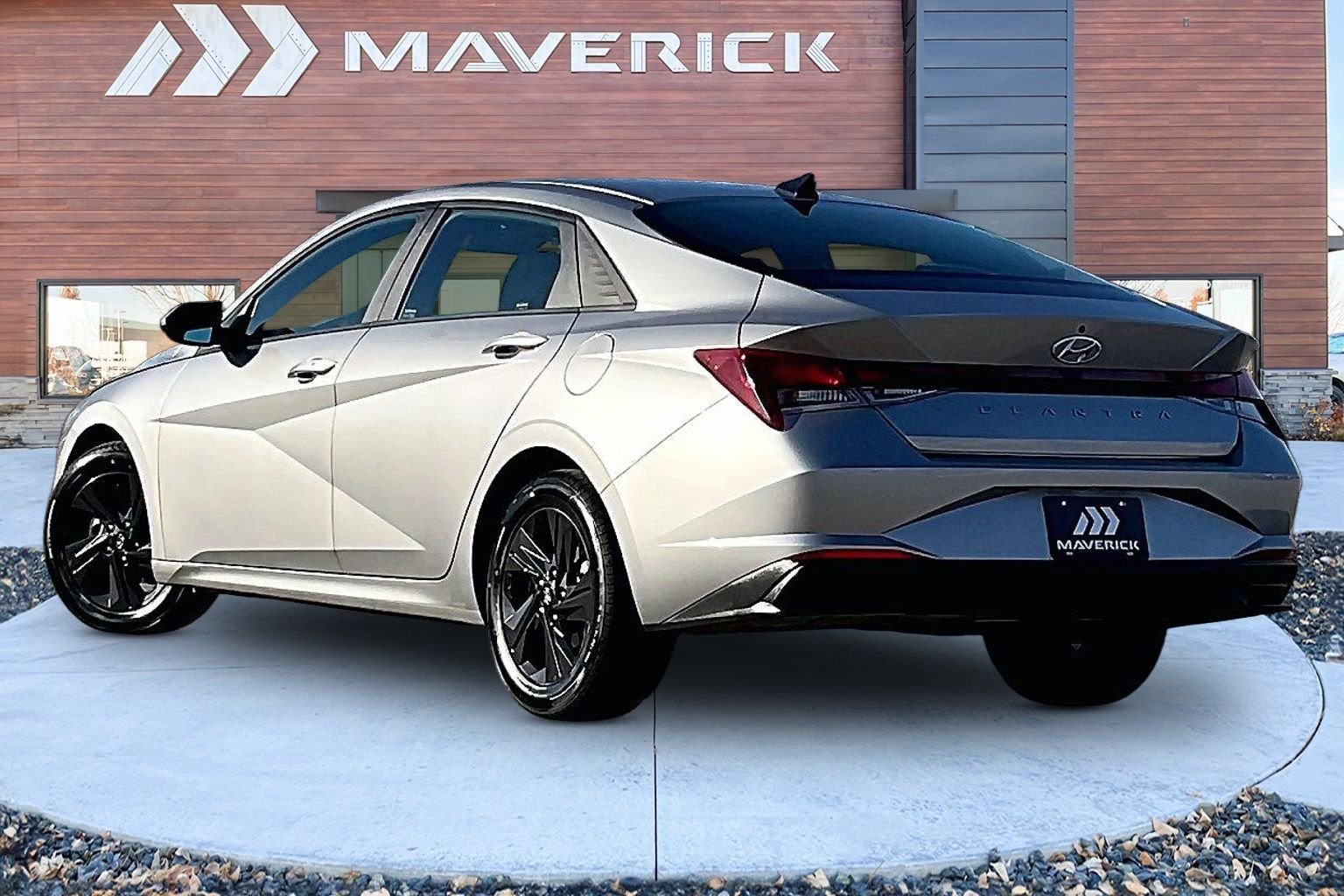 Used 2021 Hyundai Elantra SEL w/ Cargo Package image 4