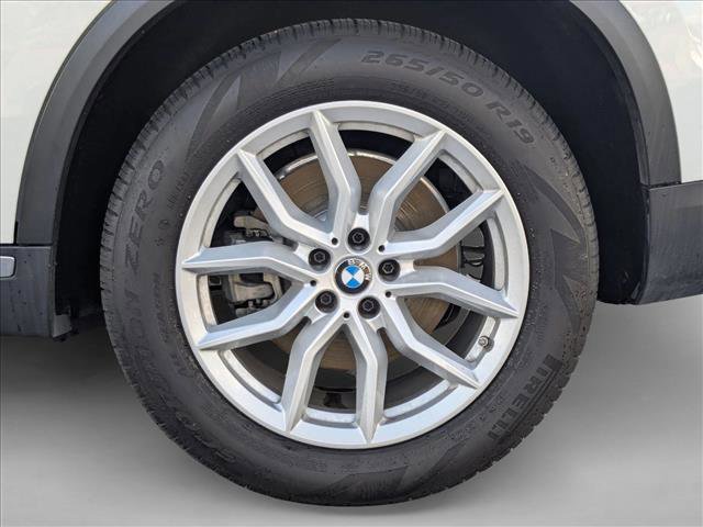 Used 2019 BMW X5 xDrive40i w/ Parking Assistance Package image 24