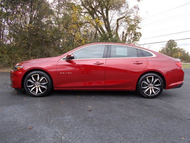 Used 2017 Chevrolet Malibu LT w/ Leather Package image 2
