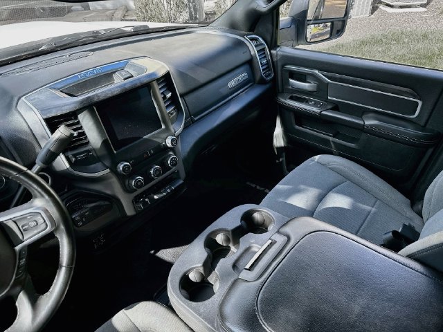 Used 2024 RAM 3500 Big Horn AWD/4WD image 27