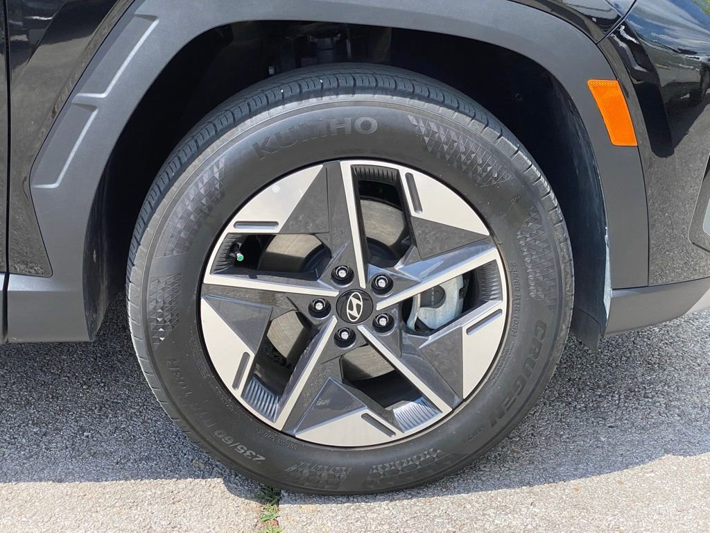 Certified 2025 Hyundai Tucson SEL AWD/4WD image 32