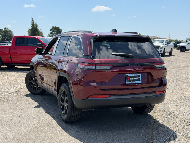 New 2026 Jeep Grand Cherokee Altitude AWD/4WD image 9