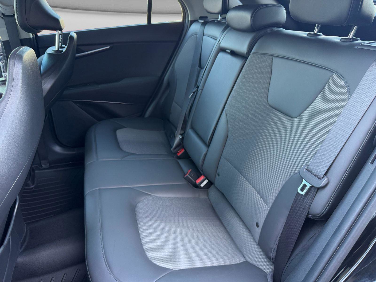 Certified 2023 Kia Niro EX image 26