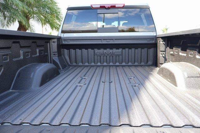 New 2026 GMC Sierra 2500 AT4 w/ AT4 Premium Plus Package image 19