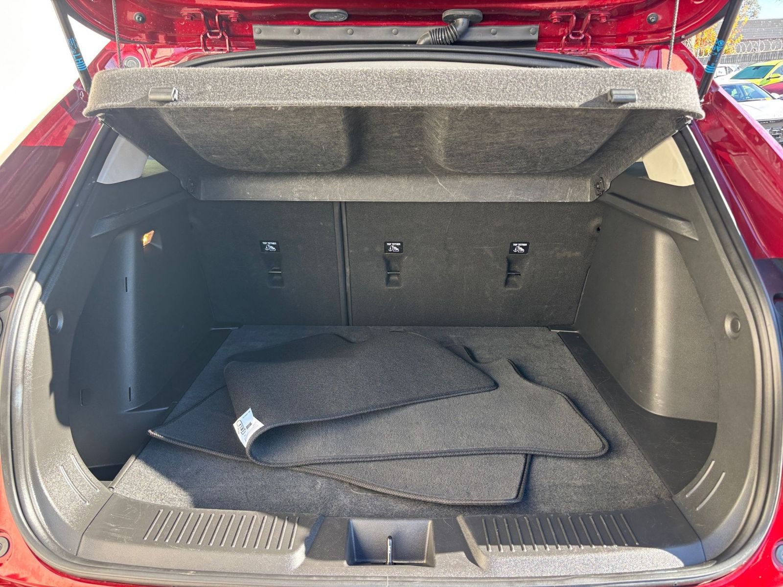 Used 2025 Chevrolet Trax LT image 31