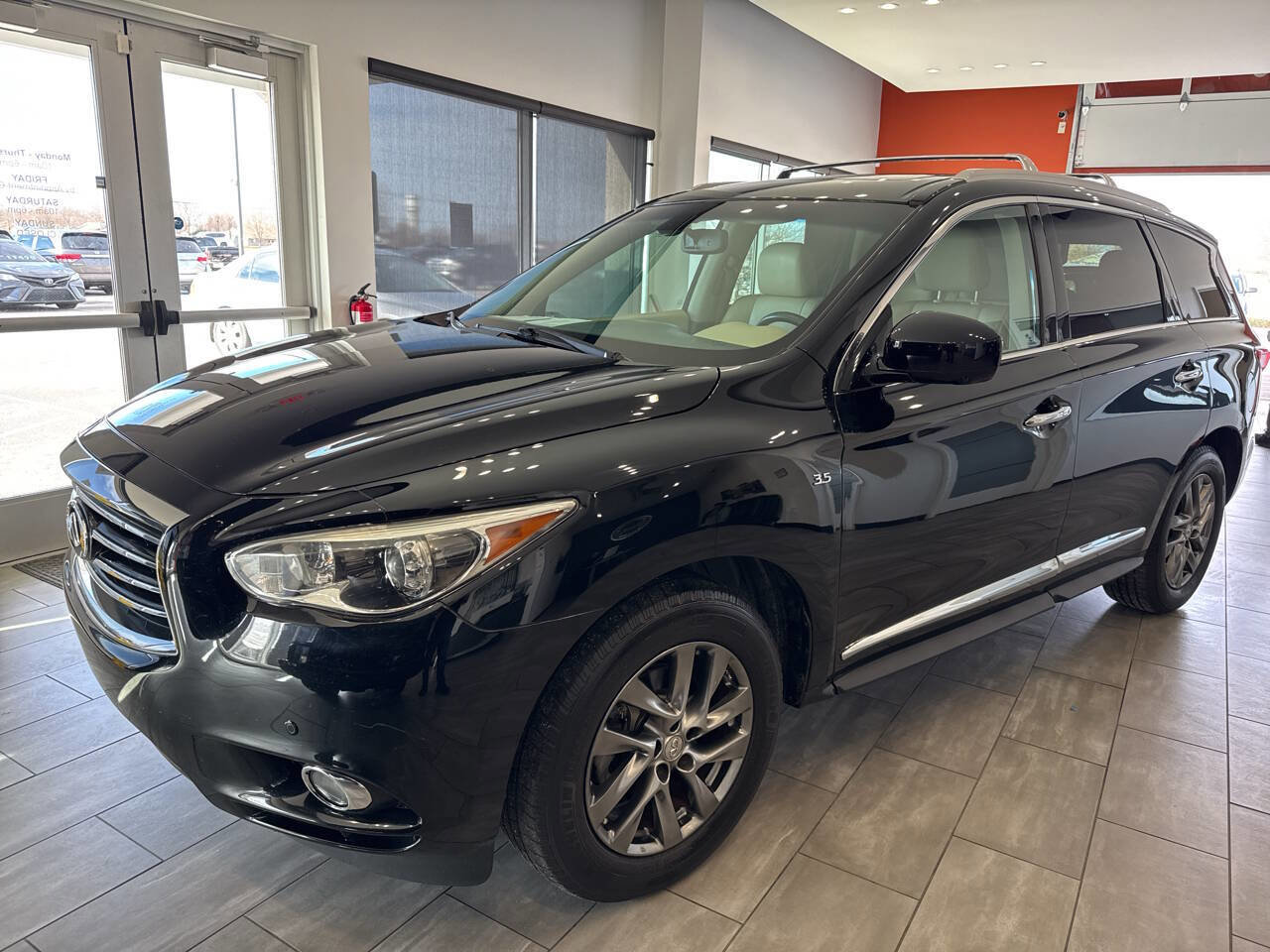 Used 2015 INFINITI QX60 FWD w/ Premium Plus Package image 5