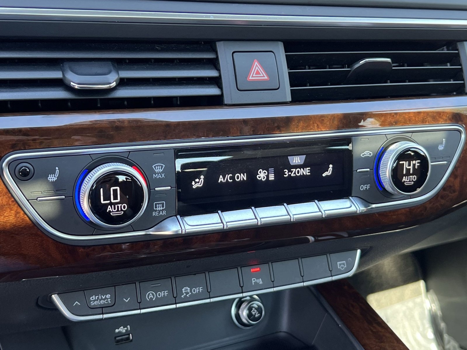 Used 2018 Audi A4 2.0T Premium Plus w/ Premium Plus Package image 14