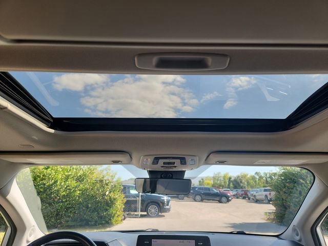 Used 2021 Toyota Sienna Limited FWD image 14