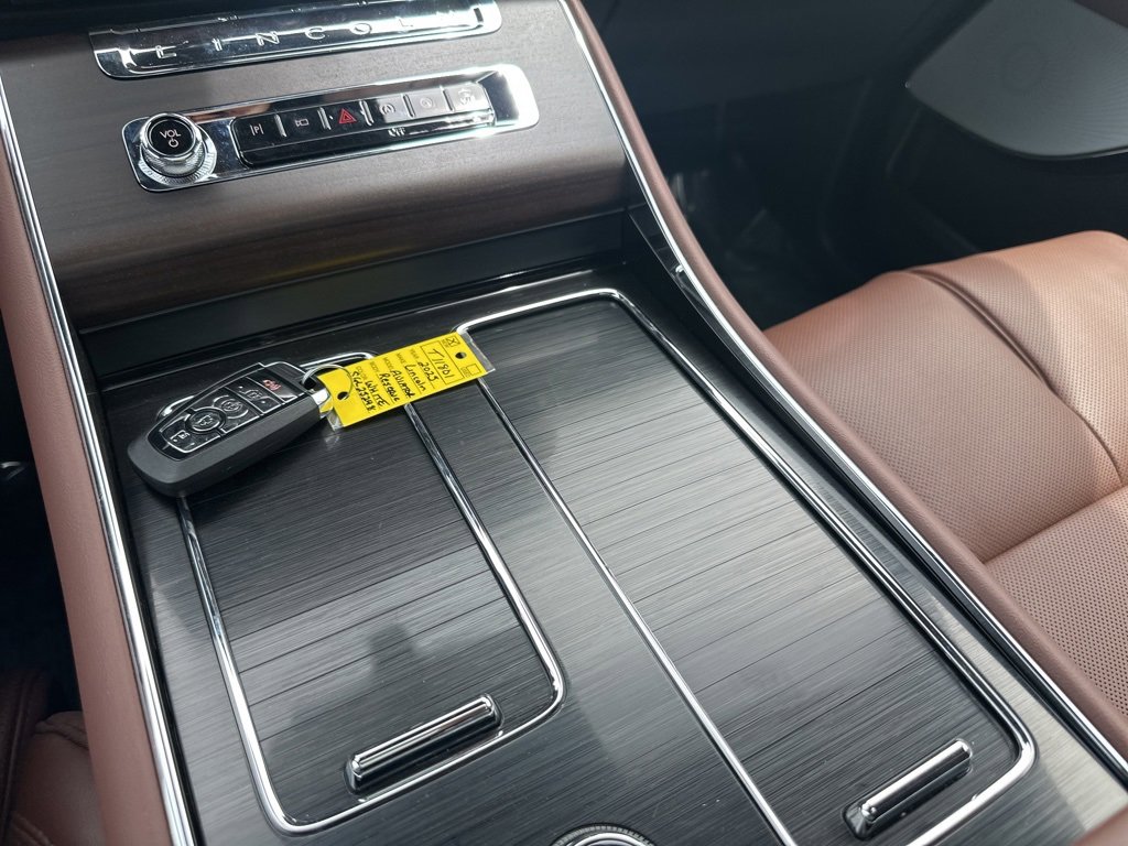 New 2025 Lincoln Aviator Reserve w/ Equipment Group 201A image 41