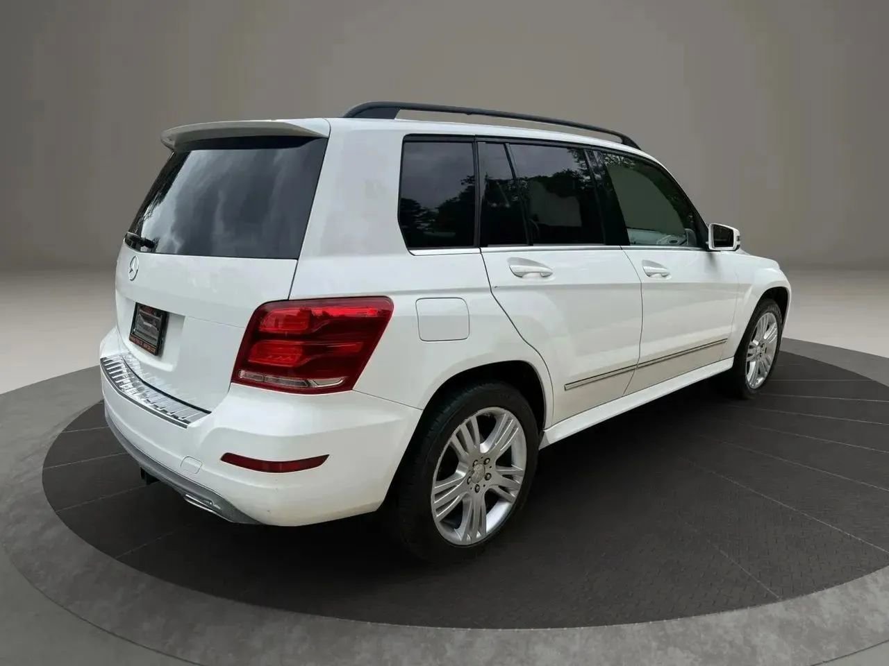 Used 2014 Mercedes-Benz GLK 350 2WD image 5
