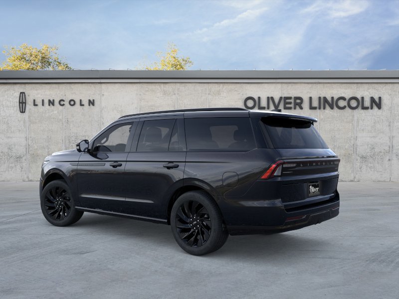 New 2026 Lincoln Navigator Reserve w/ Jet Appearance Package AWD/4WD image 4