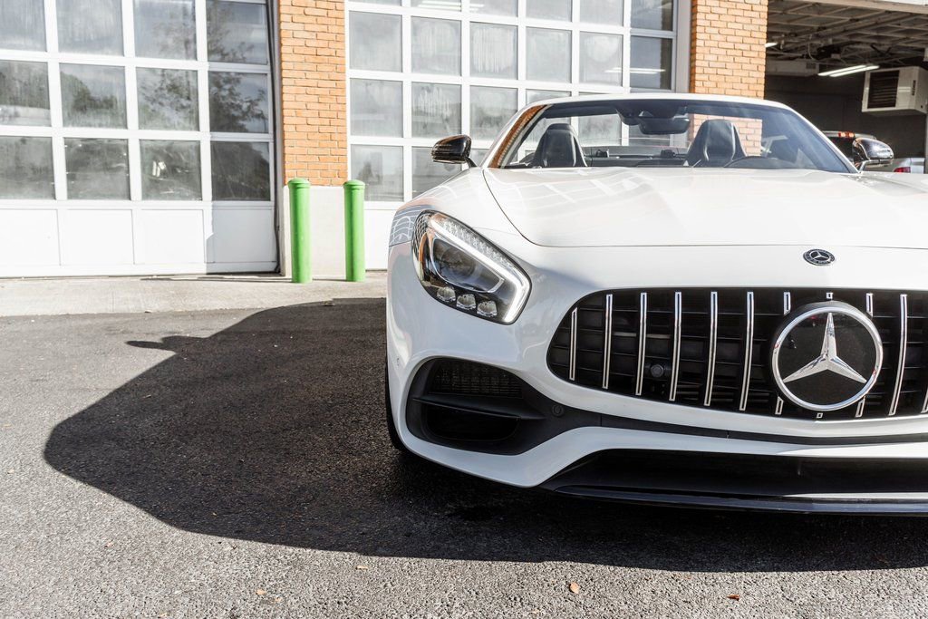 Used 2018 Mercedes-Benz AMG GT Roadster w/ Lane Tracking Package image 32