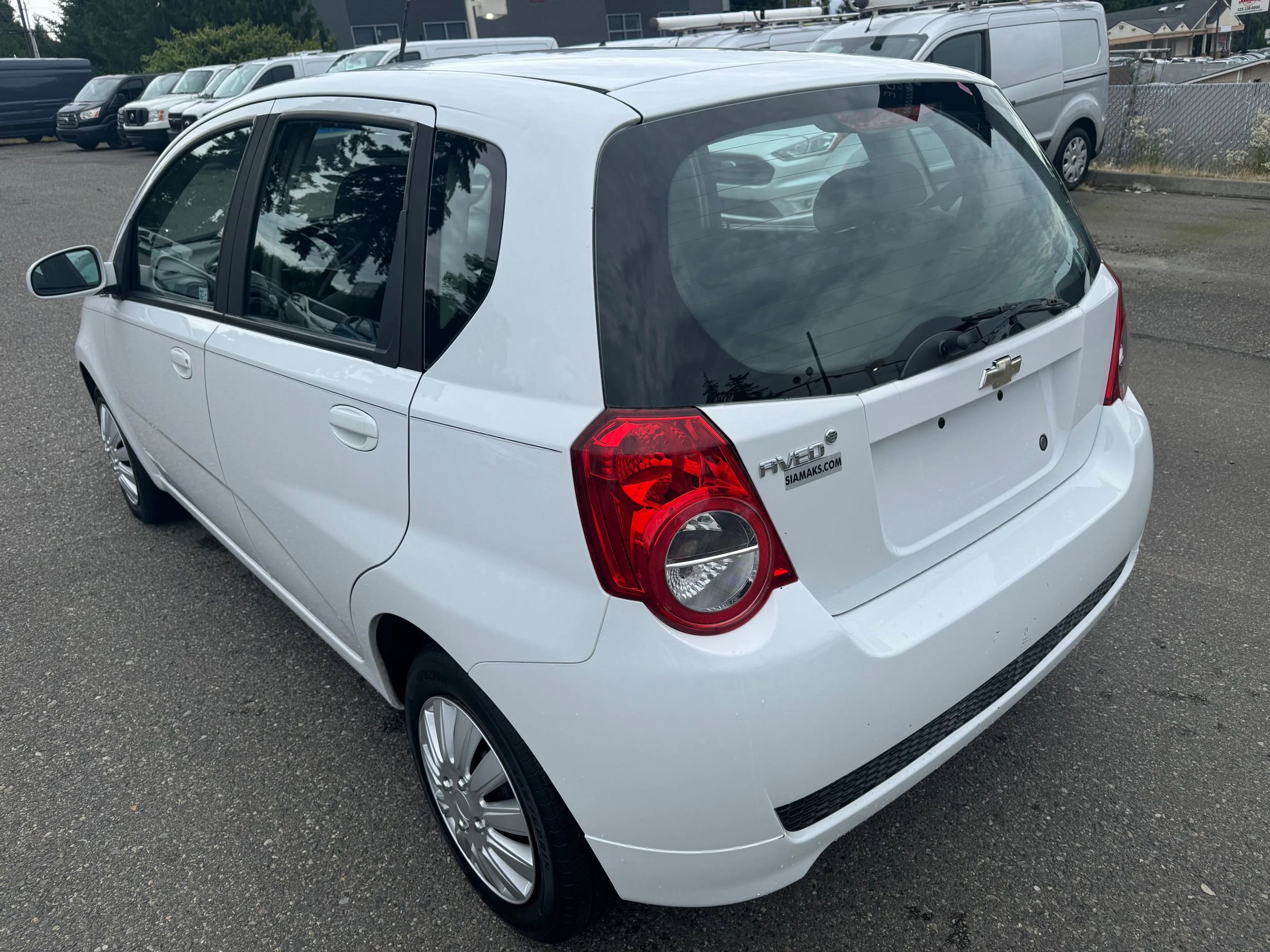 Used 2011 Chevrolet Aveo5 LS image 5