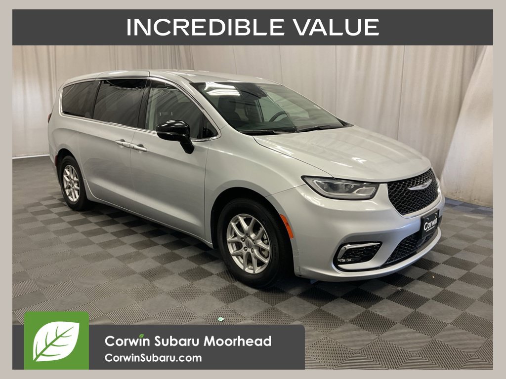 Used 2024 Chrysler Pacifica Touring-L