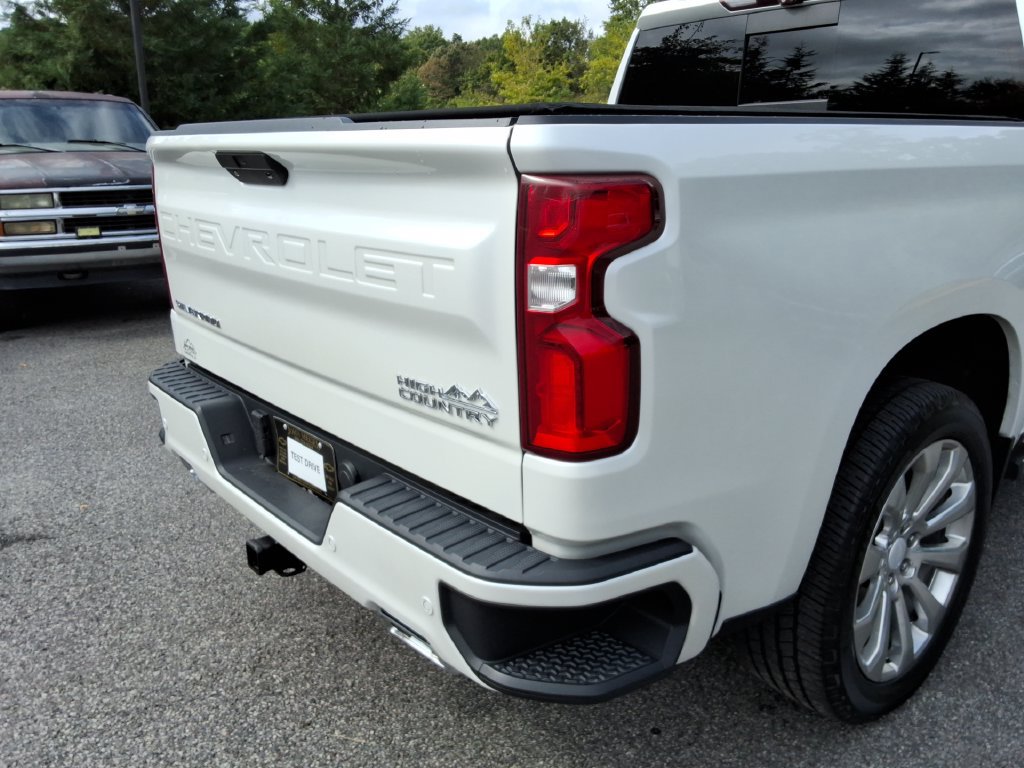 Certified 2020 Chevrolet Silverado 1500 High Country w/ Technology Package AWD/4WD image 16