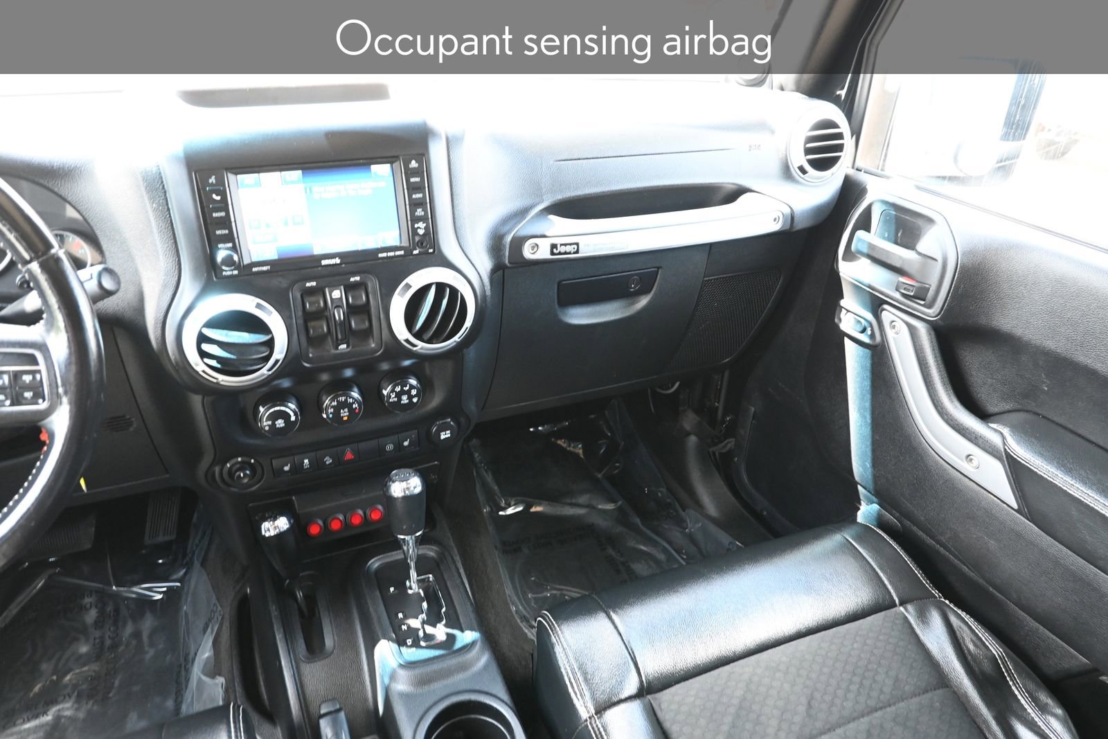 Used 2012 Jeep Wrangler Unlimited Rubicon image 21