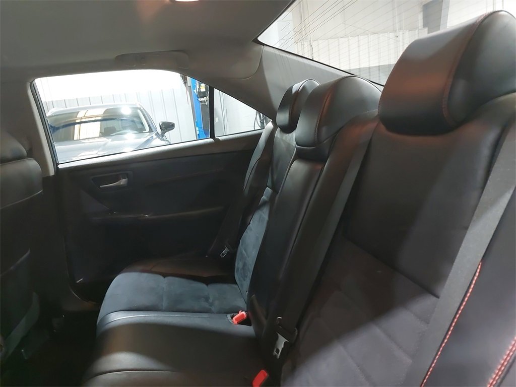Used 2015 Toyota Camry XSE w/ Moonroof Package image 13