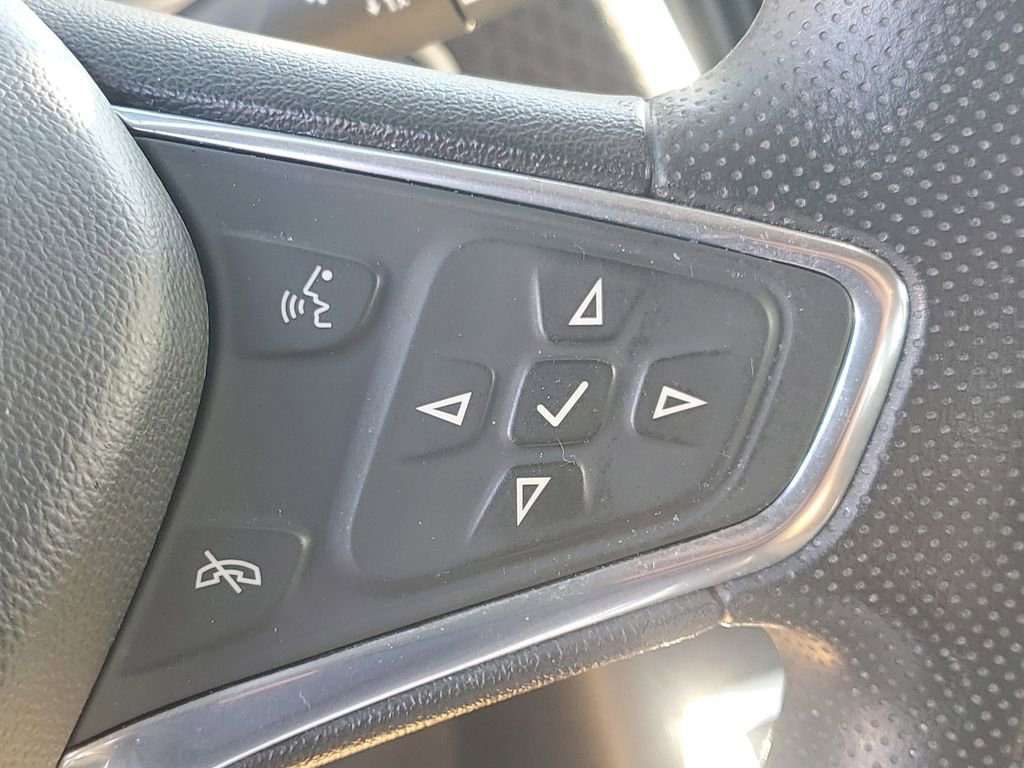 Used 2020 Chevrolet Malibu LT FWD image 24