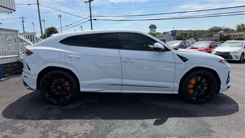 Used 2020 Lamborghini Urus AWD/4WD image 7