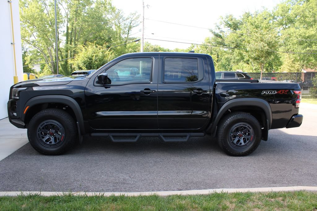 Used 2025 Nissan Frontier PRO-4X w/ Pro Convenience Package AWD/4WD image 11