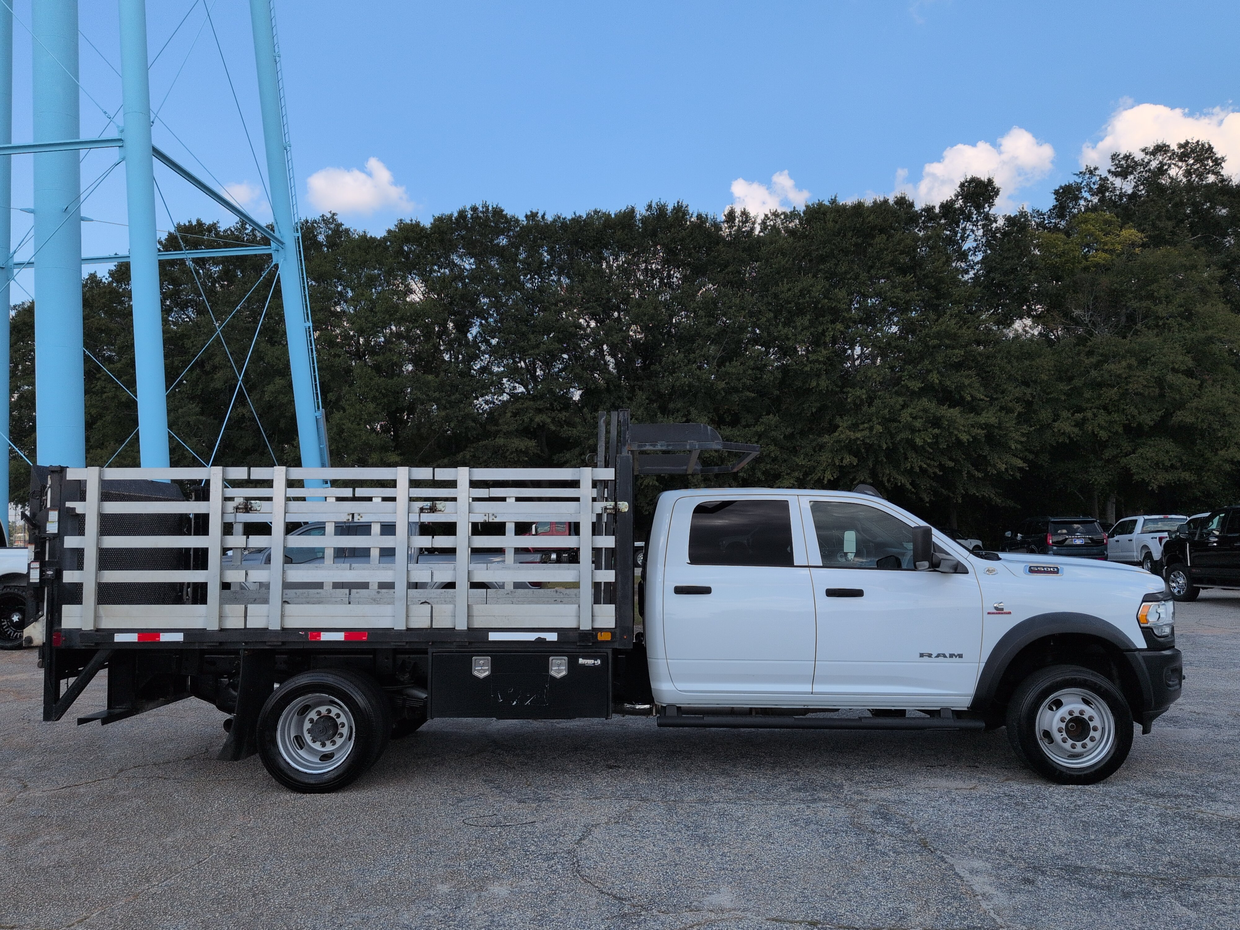 Used 2021 RAM 5500 Tradesman w/ Electrical Accessory Group AWD/4WD image 2