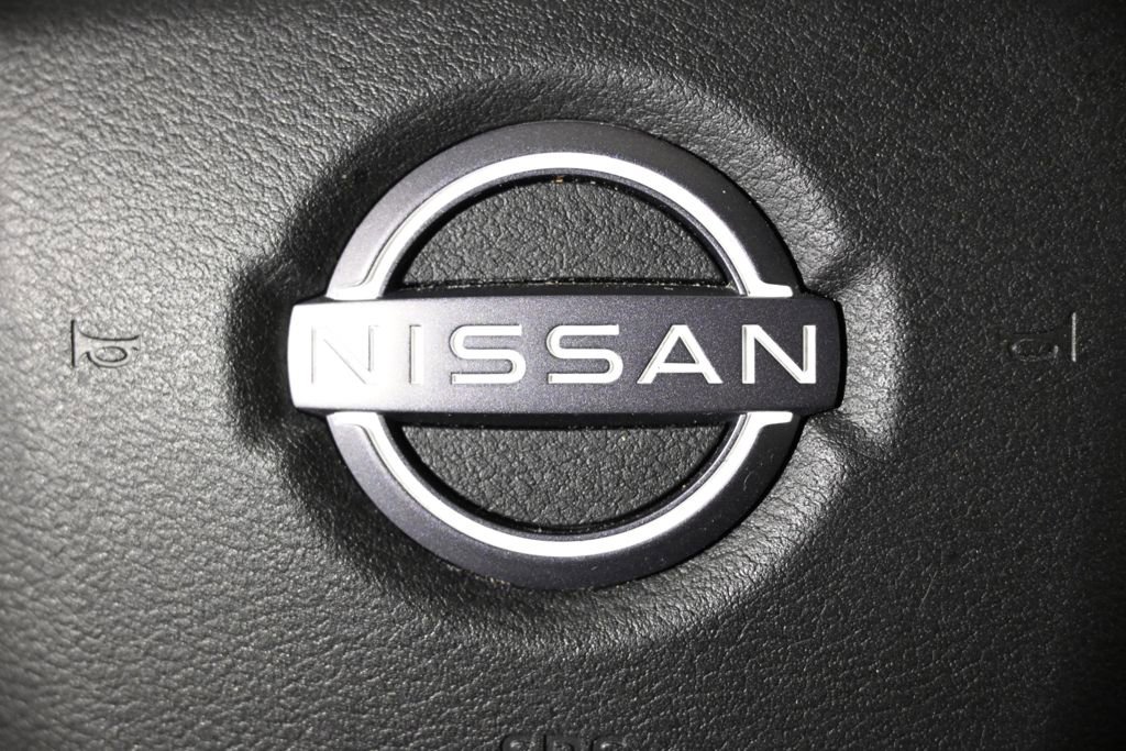 Used 2022 Nissan Frontier SV image 40