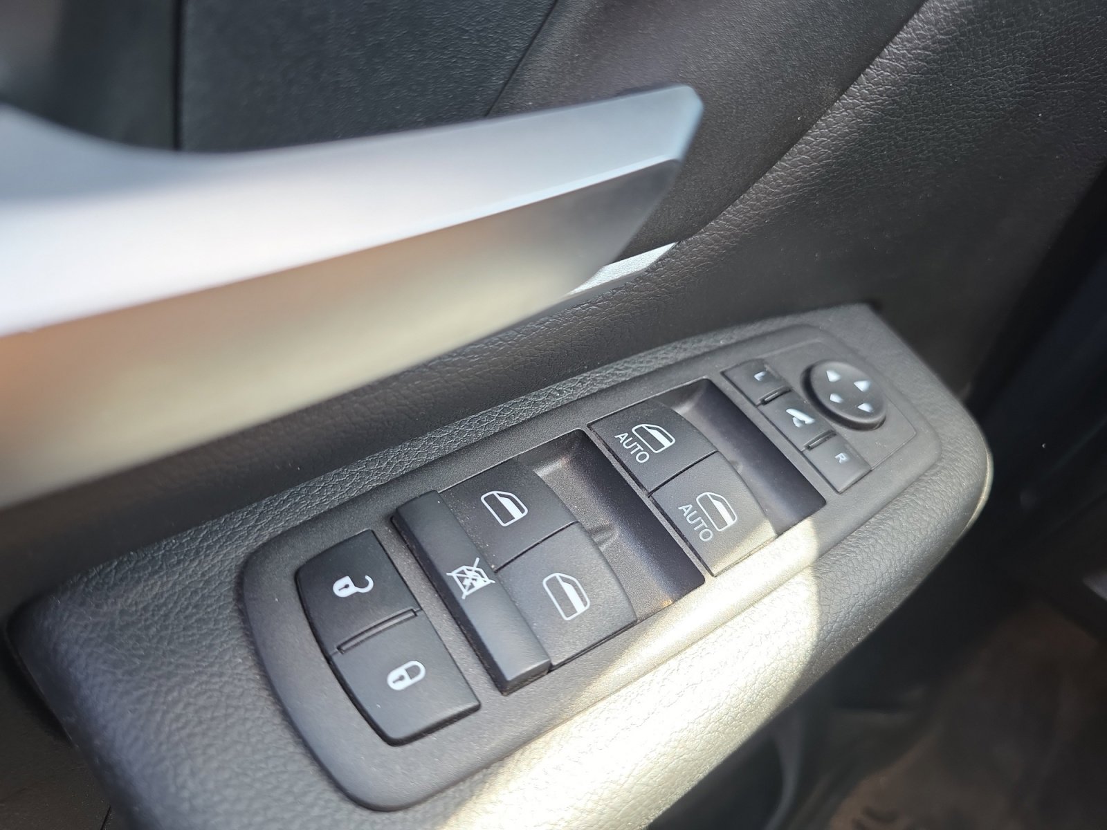 Used 2023 RAM 1500 Lone Star image 27