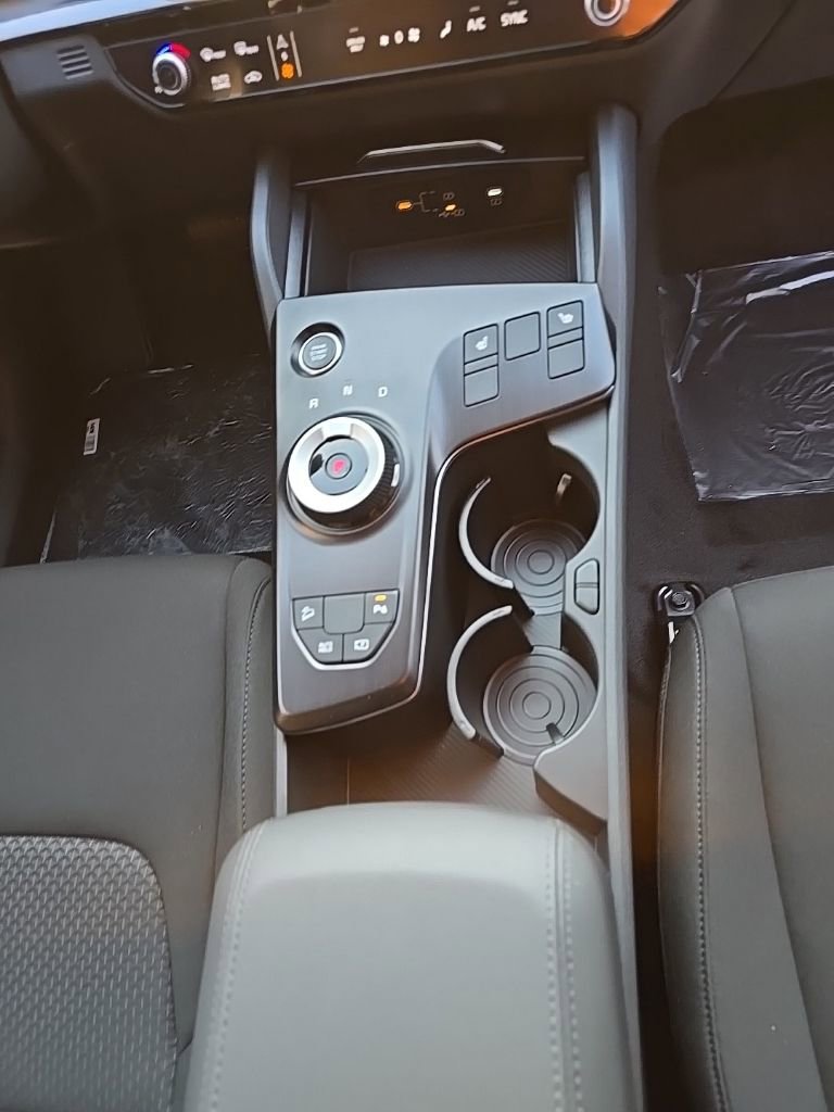 New 2026 Kia Sportage S image 9